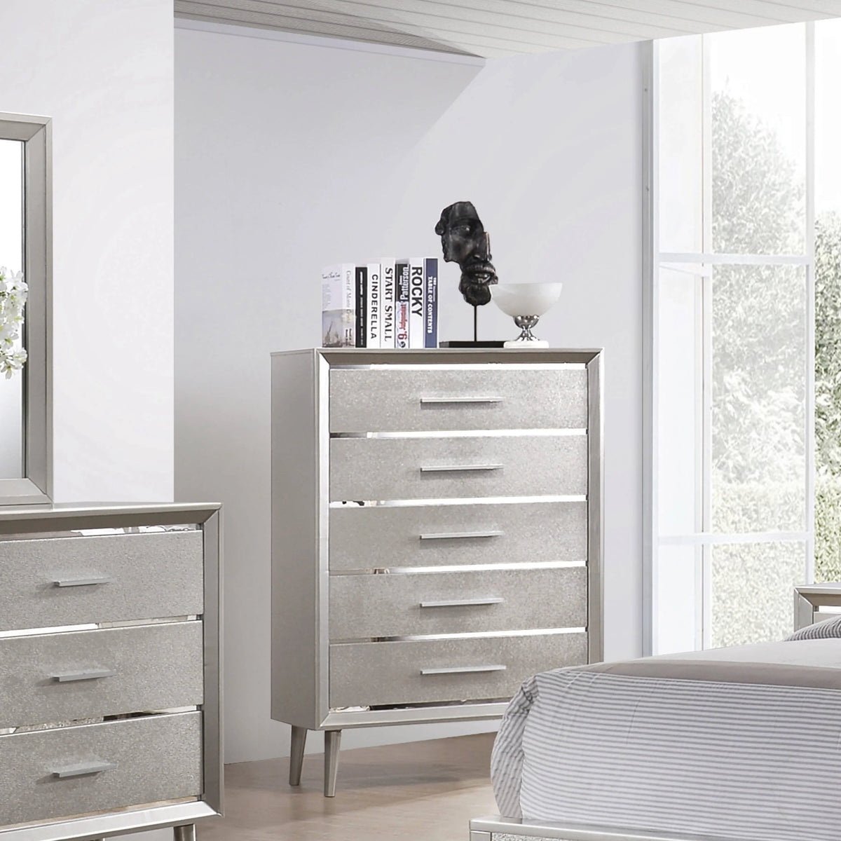 Ramon 5-Drawer Chest Metallic Sterling - 222705 Pie's Variety Store