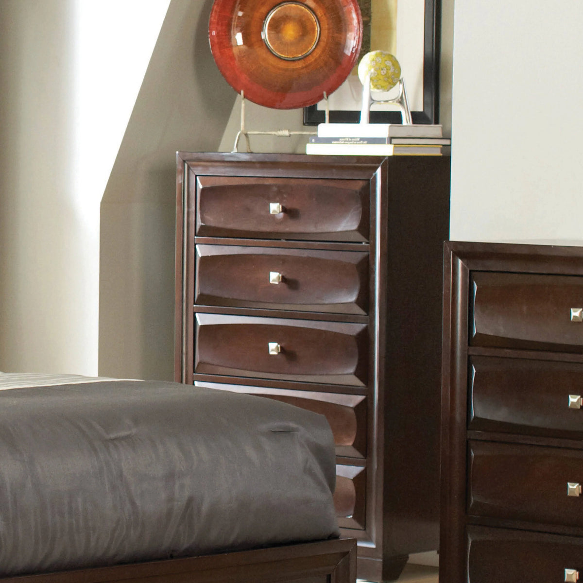 Jaxson 5-Drawer Rectangular Chest Cappuccino - 203485 Pie's Variety Store