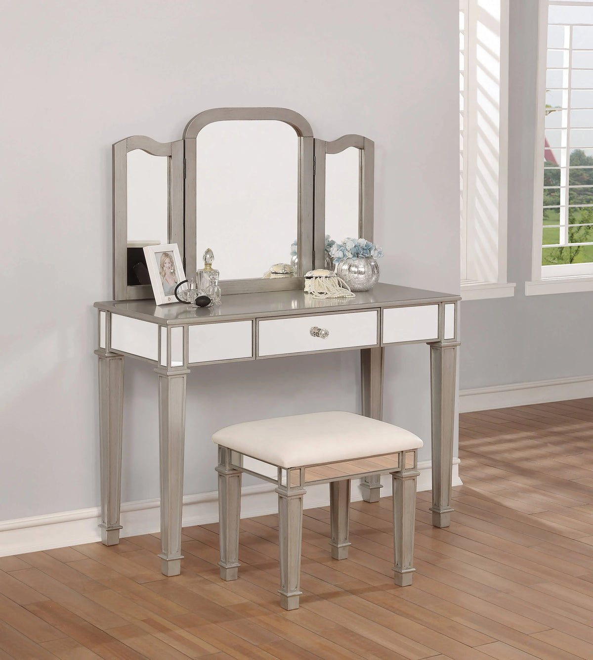 2-Piece Vanity Set Metallic Platinum And White - 930131 Pie's Variety Store