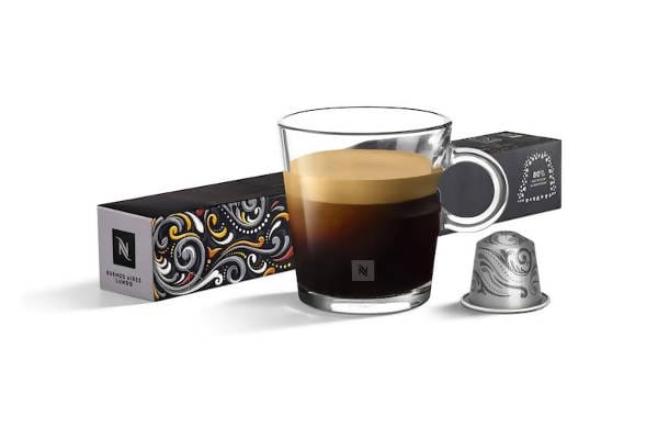 Nespresso Buenos Aires Lungo Coffee Capsules is a fragrant and balanced blend of washed Colombian Arabica that adds delicate fruit acidity and lightly fried Ugandan Robusta that adds malty cereals and sweet notes of popcorn to the mix - NESC-135-0296 Pie's Variety Store