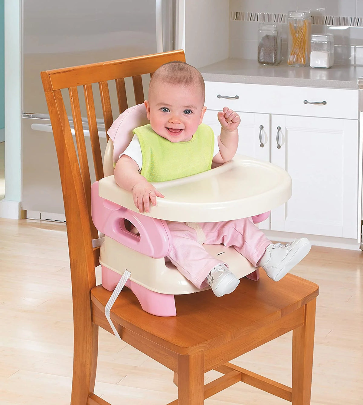 Summer Infant Deluxe Comfort Folding Booster Seat Pink Happiness: 3-point restraint system