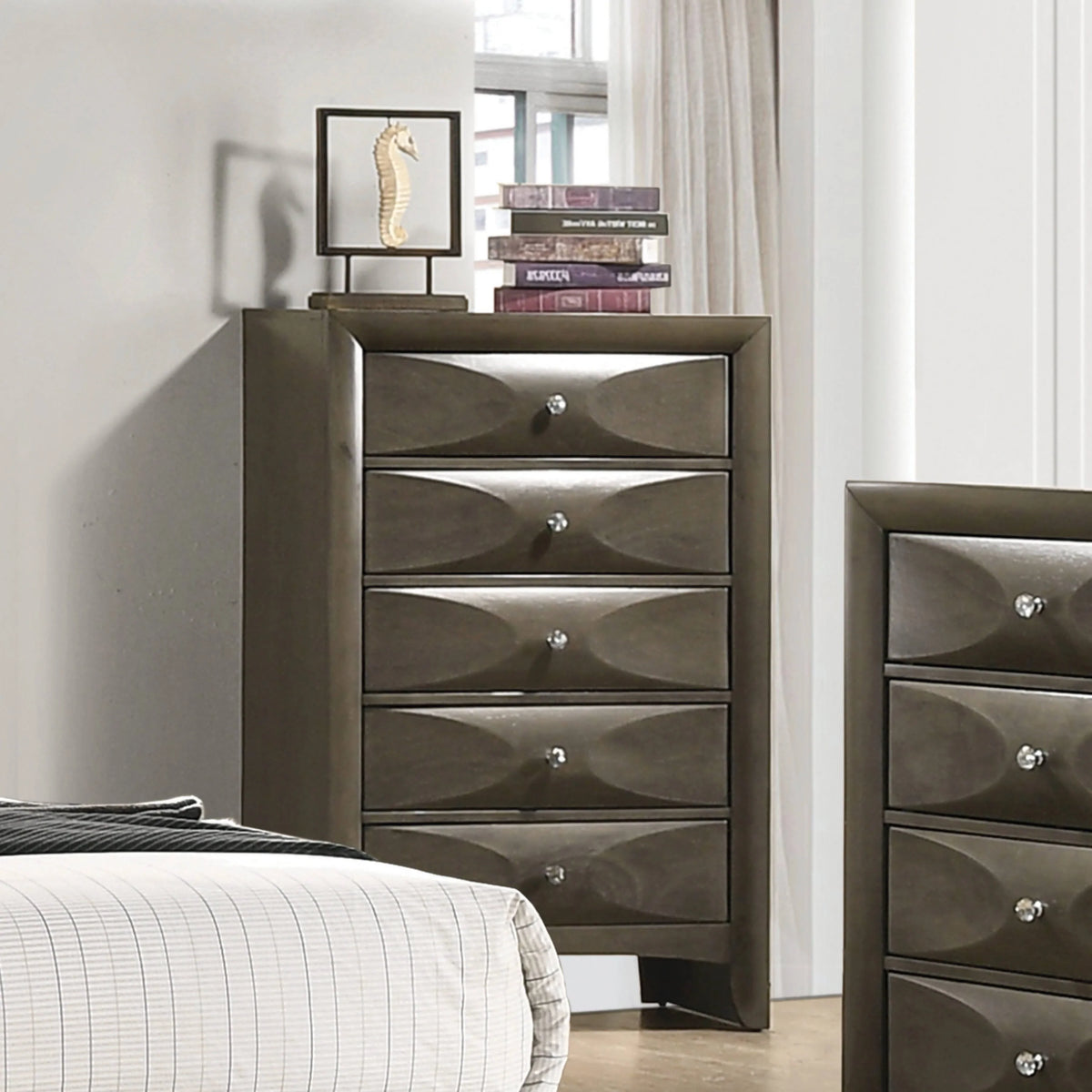 Salano 5-Drawer Rectangular Chest Mod Grey - 215885 Pie's Variety Store