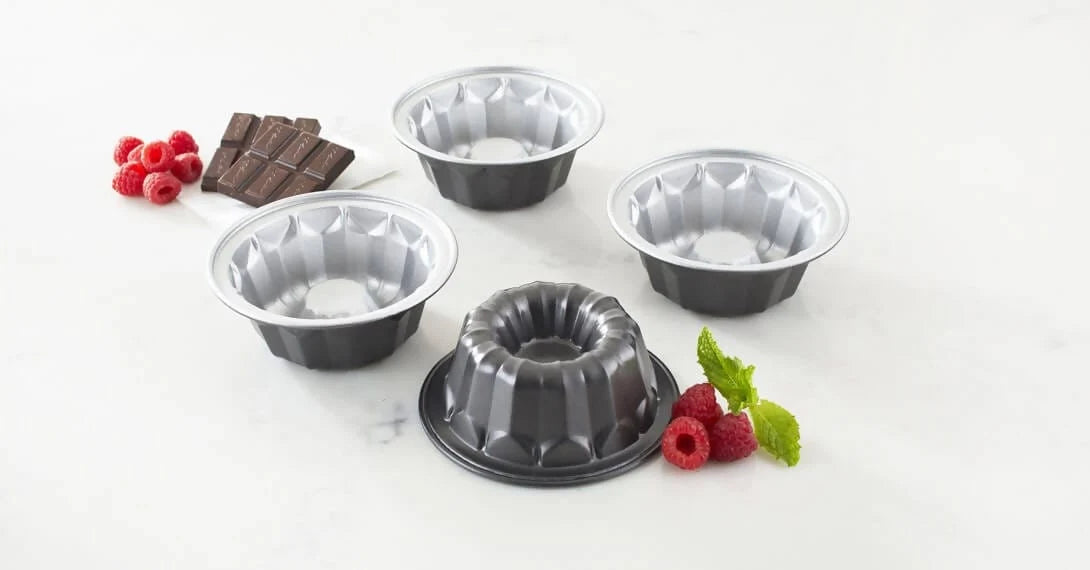 Cuisinart Mini Bundt Pans - Set of 4 (Black) - CU-CMBM-4BNT Elegant AccScents