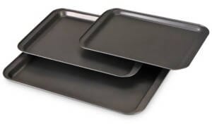 Diamond Home 3-Piece Cookie Sheet Baking Set includes three cookie sheets in different sizes to cover all of your baking needs. The various sizes come in handy for heating frozen snacks